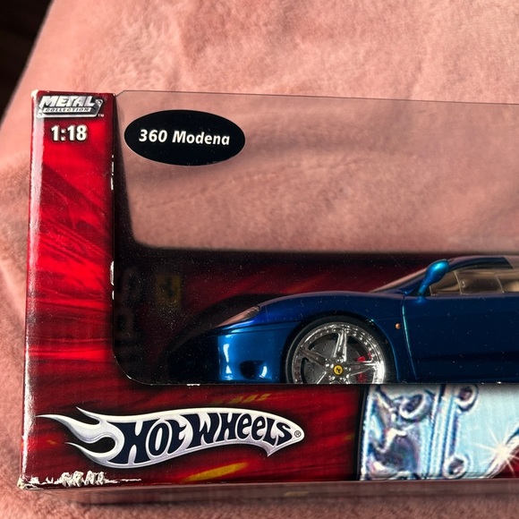 Ferrari Hot Wheels 360 Modena Blue Toy Car - Picture 2 of 9
